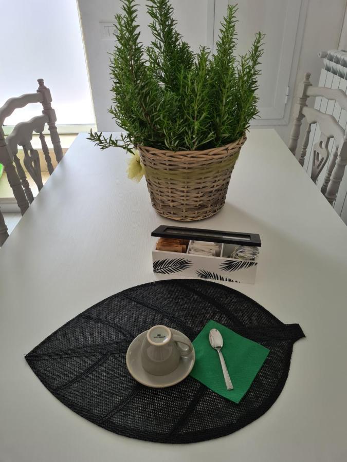 Bed & Breakfast Dimora Felice Ostuni Bagian luar foto